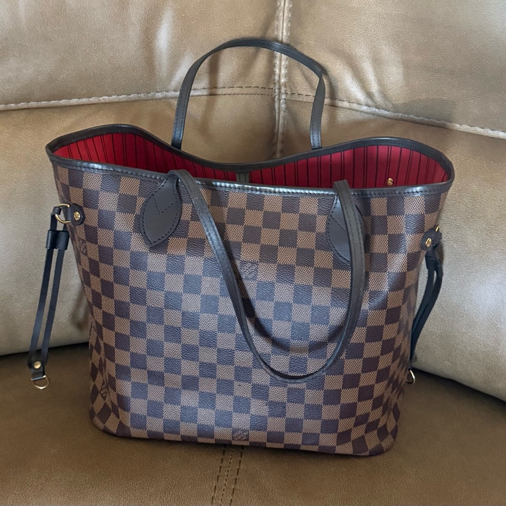 Louis Vuitton Neverfull MM